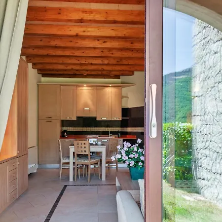 Valley View Holiday In With Garden 別荘 スカンノ